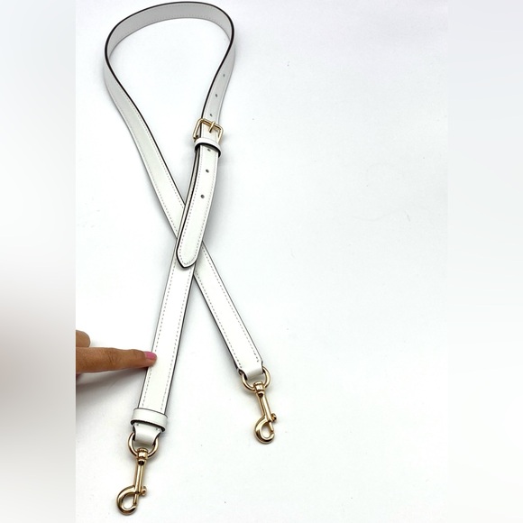 COACH WHITE LEATHER ADJUSTABLE GOLD HOOKS CROSSBODY BAG PURSE STRAP LONG - Picture 2 of 3